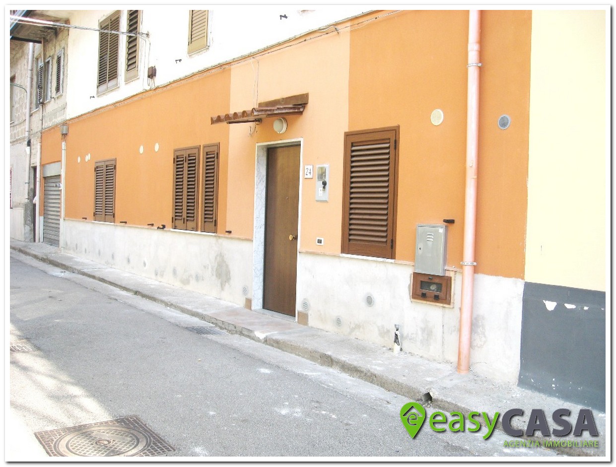 Appartamento uso investimento a Montecorvino Rovella (SA)