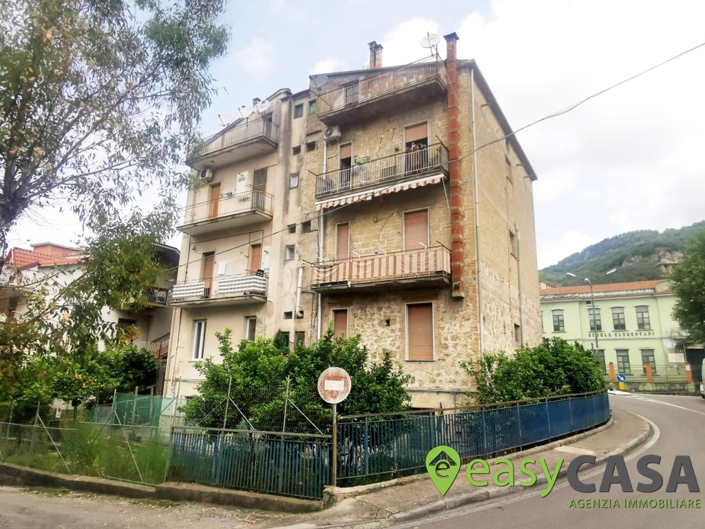 Appartamento al centro di Montecorvino Rovella (SA)